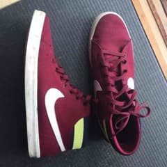 NIKE スニーカーのサムネイル