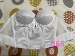 【再値下げ】ブライダルインナー　ショートビスチェのサムネイル