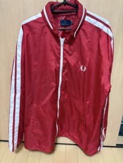 FRED PERRY ナイロンジャケット レッド Lサイズのサムネイル