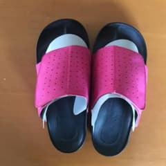 アカイシ  サンダル   上履きのサムネイル