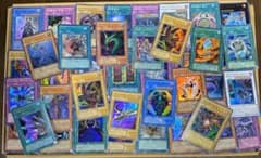 遊戯王 大量！ まとめ売り 10000枚のサムネイル