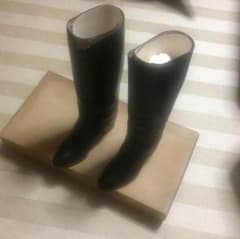 黒のロングブーツのサムネイル