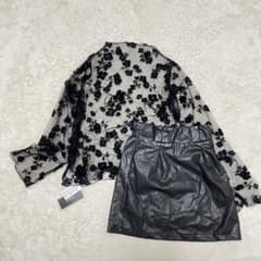 2点セット　トップス　スカート　シアー　ミニスカート　レザー　カットソー　黒のサムネイル