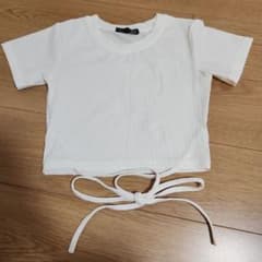 ♡*♡様 SHEIN ホワイト クロップドTシャツ リボン付きのサムネイル