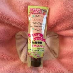 キャンメイク ネイルエッセンスのサムネイル