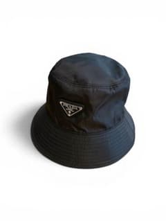 PRADA バケハ