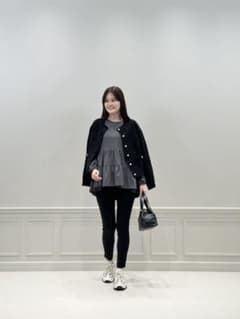 美品】ストレッチポンチギャザー切替カットソー アベニエトワール 