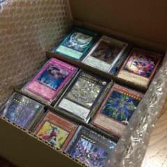 【約2000枚】遊戯王カード【引退】のサムネイル