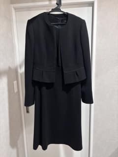 東京イギン　ブラックフォーマル　セットアップ　レディース　礼服のサムネイル