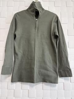 軍物　オリーブグリーン ハーフジップカットソーのサムネイル