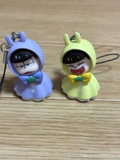 おそ松さん うさぎ着ぐるみ ストラップ 2個セットのサムネイル