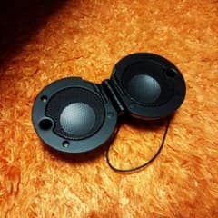 スピーカーのサムネイル