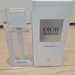 Dior Homme Cologne 香水のサムネイル