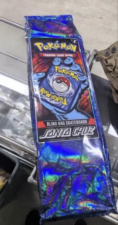 未開封Santa Cruz Pokemon 30th スケートボードデッキのサムネイル