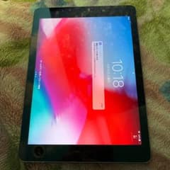 iPad AIR 初代 16ギガのサムネイル