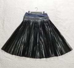 ISSEY MIYAKE　イッセイミヤケ　デニムプリーツスカートのサムネイル
