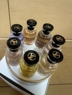 LOUIS VUITTON ミニチュアセット　香水のサムネイル