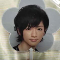 知念侑李ミニ団扇2011のサムネイル