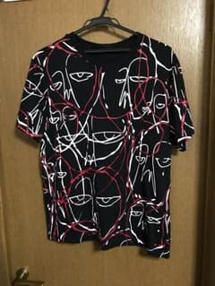 haculla ハキュラ Tシャツ 総柄のサムネイル