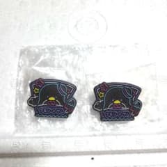 サンリオキャラクターズ ビビッドネオン ピンバッジ タキシードサム2個のサムネイル