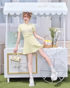 michellMacaron ラインロゴカラーニットワンピースのサムネイル