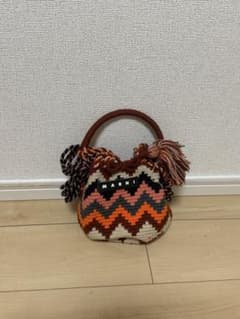 【最終値下げ】MARNI ジグザグパターン ハンドバッグのサムネイル