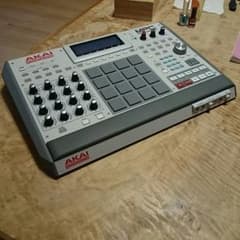 Akai mpc ルネサンスのサムネイル