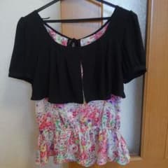 美品　JILL STUART花柄トップス♡のサムネイル