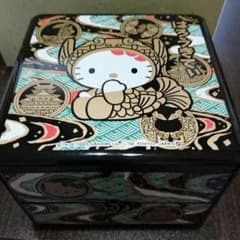 helloキティの二段重箱お値引きいたしますよのサムネイル