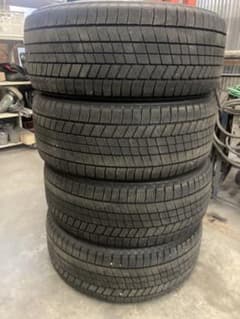 235/50r18  VRX3 中古　アルファード　溝ありのサムネイル
