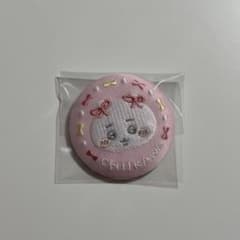 ちいかわ 刺繍缶バッジのサムネイル