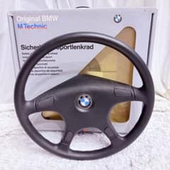 美品　 E34 5シリーズ　純正ステアリング　4本スポーク　エアバッグなし 美品 BMW E34 5シリーズ 純正ステアリング 4本スポーク エアバッグなし