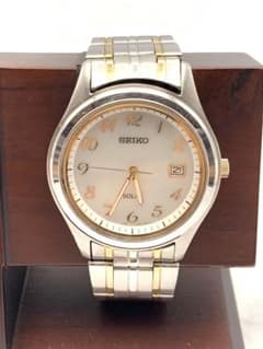 【稼動】SEIKO ソーラー 腕時計 グレー文字盤 デイト V147-0AE0 稼動】SEIKO ソーラー 腕時計 グレー文字盤 デイト V147-0AE0 - メルカリ