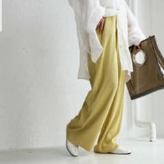 antiqur アンティカ　カットオフパンツ　新品未使用のサムネイル