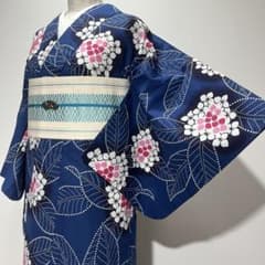 青地あじさい注染浴衣◇手挿し 本染 夏物 型染 コーマ地 青地あじさい注染浴衣◇手挿し 本染 夏物 型染 コーマ地 - メルカリ