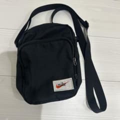 Nike ブラック ショルダーバッグのサムネイル