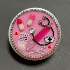 おくすり屋さん　丸型ピルケース（ピンク）のサムネイル
