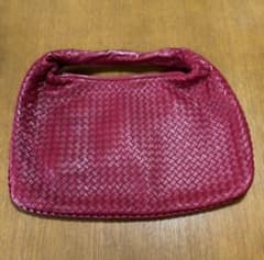 BOTTEGA VENETA イントレチャート ショルダーバッグ レッド
