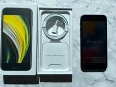 iphone SE 64GB ブラックSIMフリー MHGR3J/Aのサムネイル