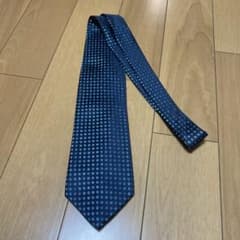 バレンシアガ　ネクタイ　タグ付きのサムネイル