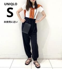 【未使用に近い】ユニクロ クレープジャージージョガーパンツ ブラックのサムネイル