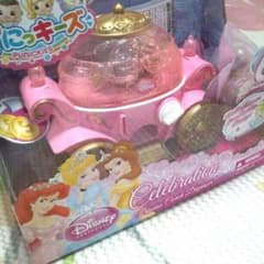 ディズニープリンセス ガチャガチャ シンデレラ アリエル ベルのサムネイル