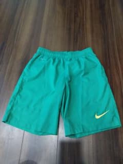 NIKE ナイキ DRI-FIT ハーフパンツ グリーン Sサイズのサムネイル