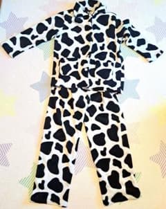 牛柄パジャマ ルームウェア　上下セット　ホルスタイン　白黒　ウシ　うし　Mサイズ