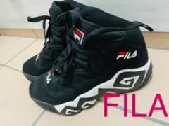 FILA ハイカットスニーカー　23のサムネイル