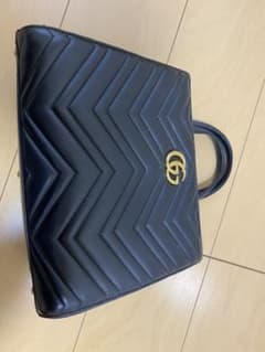 GUCCI ハンドバッグ　GGマーモント　格安でお譲りします　本物のサムネイル