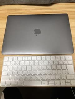 APPLE MacBook Air 2019 13インチのサムネイル