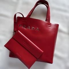 PRADA トートバッグ レッド ポーチ付き - メルカリ