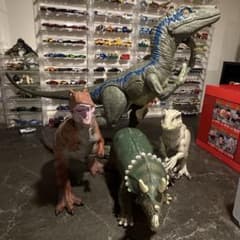 マテル　mattel favorite 恐竜フィギュア 4体セット