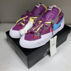 NIKE KAWS Blazer Low Purple スニーカーのサムネイル